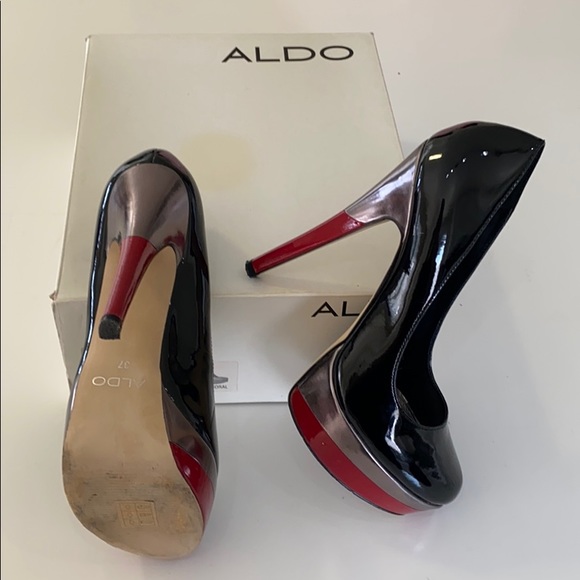 Pumps - Picture 3 of 3